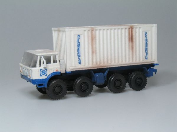 Tatra 813 8x8 1:87