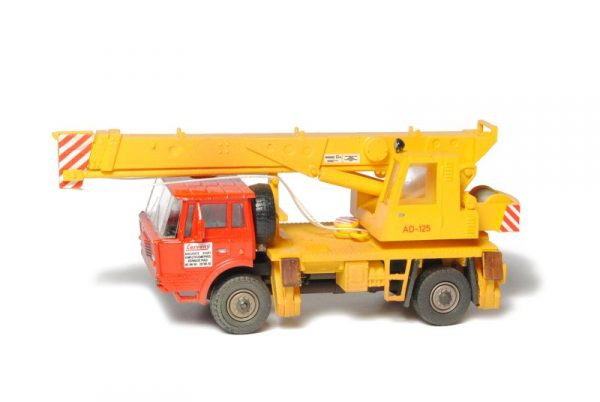 Tatra 813 4×4 AD125 1:87