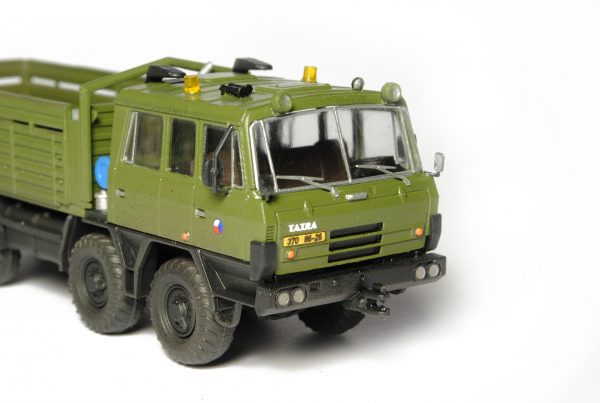 Tatra 815 VT 8x8 1R, 1. serie 1:87 - Image 11