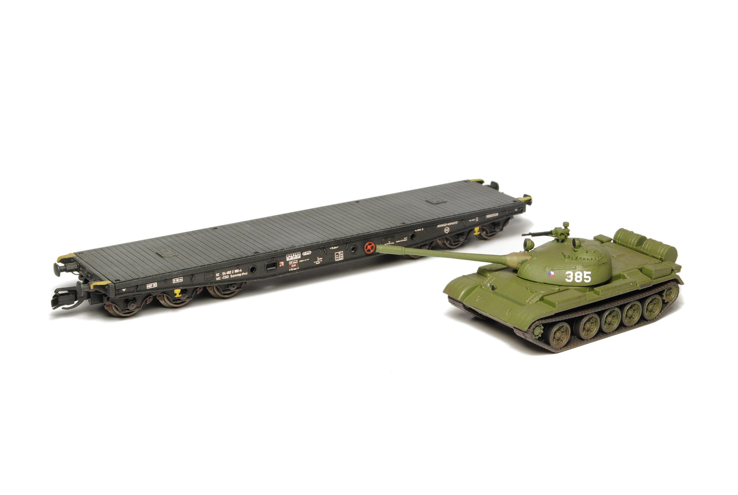Heavy load car Sammp 10 with tank T-54/55 ČSD 1:120 - Image 3