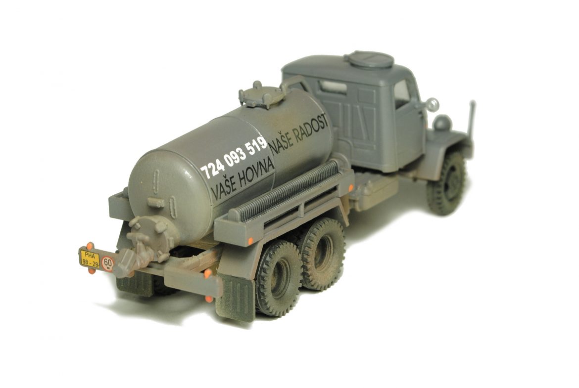 SDV LKW Praga V3S FEK 3,5 Militär Fäkalienwagen Modellbausatz 1:87 H0 | Kunststoff Modellbau