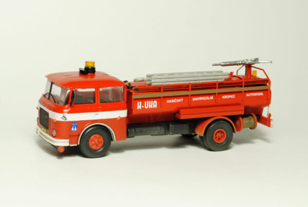 Škoda 706 RT H-UKA 1:87
