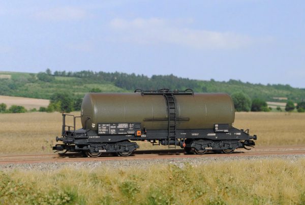 Kesselwagen Uahs/Ra 30 ČSD 1:120 – Bild 2