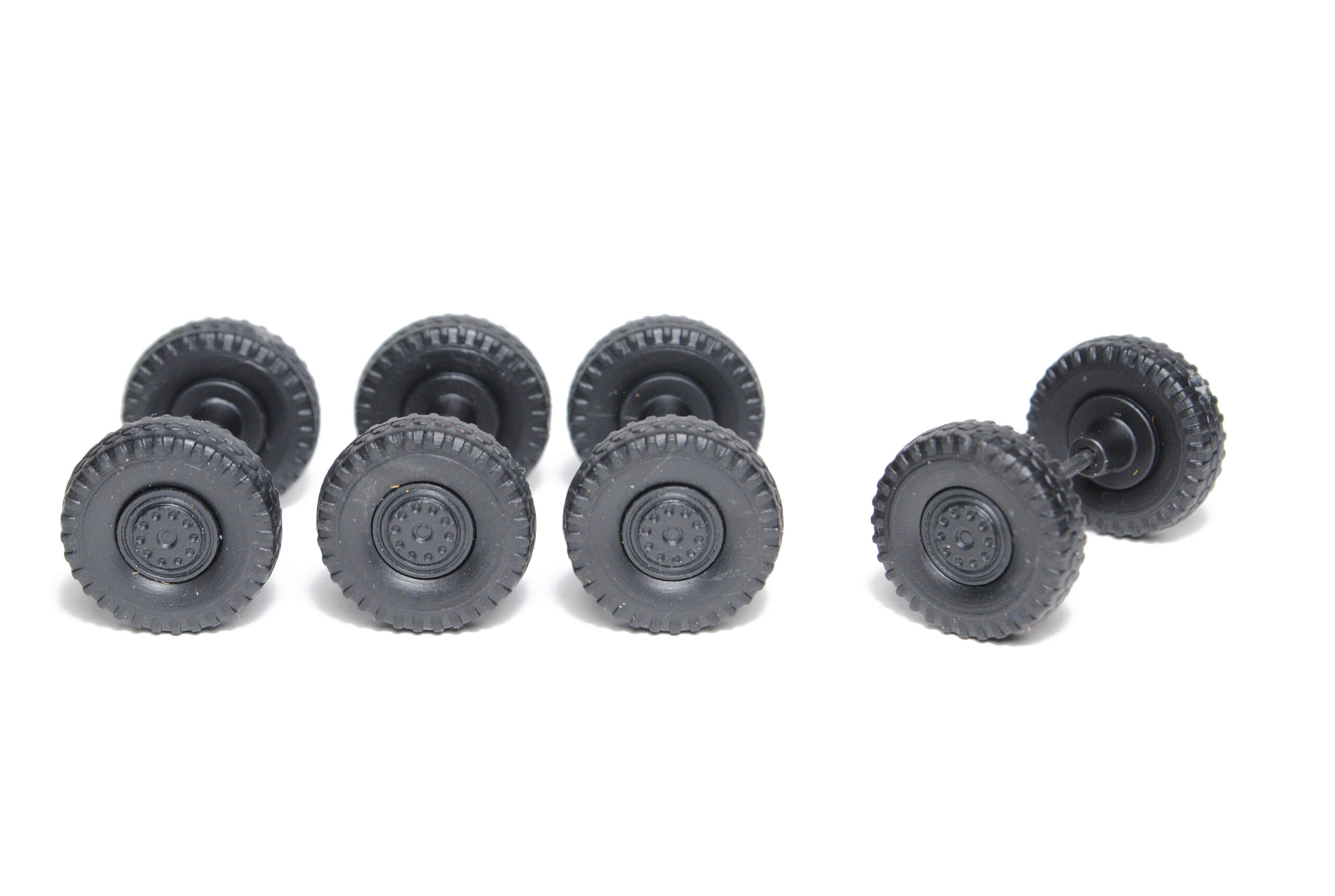 Set of civilian wheels for T-815-7 1:87