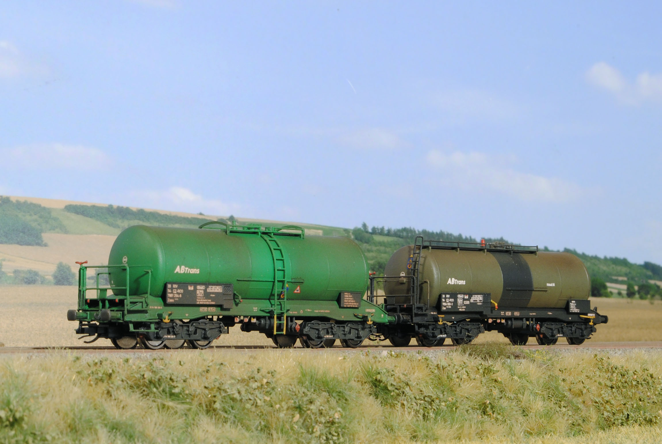 Set of tank wagons Zas 30 and Zaes 30 Railco/AB Trans 1:120 - Image 2